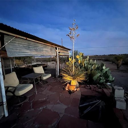 Hole In The Wall Getaway - Usa Mexico Border Bed And Breakfast Columbus Εξωτερικό φωτογραφία