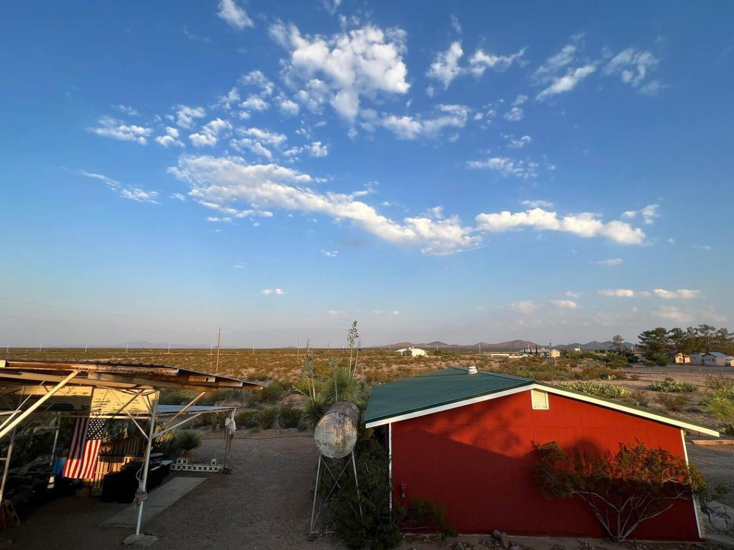 Hole In The Wall Getaway - Usa Mexico Border Bed And Breakfast Columbus Εξωτερικό φωτογραφία