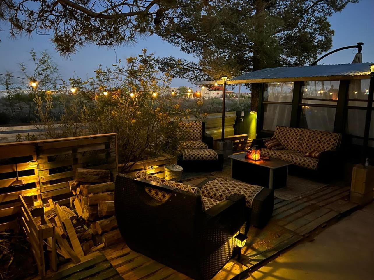 Hole In The Wall Getaway - Usa Mexico Border Bed And Breakfast Columbus Εξωτερικό φωτογραφία